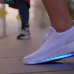 Обувь с встроенными технологиями для повышения женской мобильности